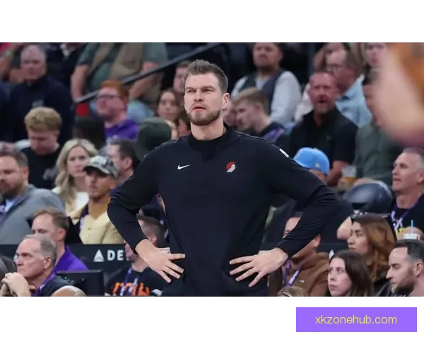 开拓者三年重选内线美媒推荐二米六大前锋争夺上场机会